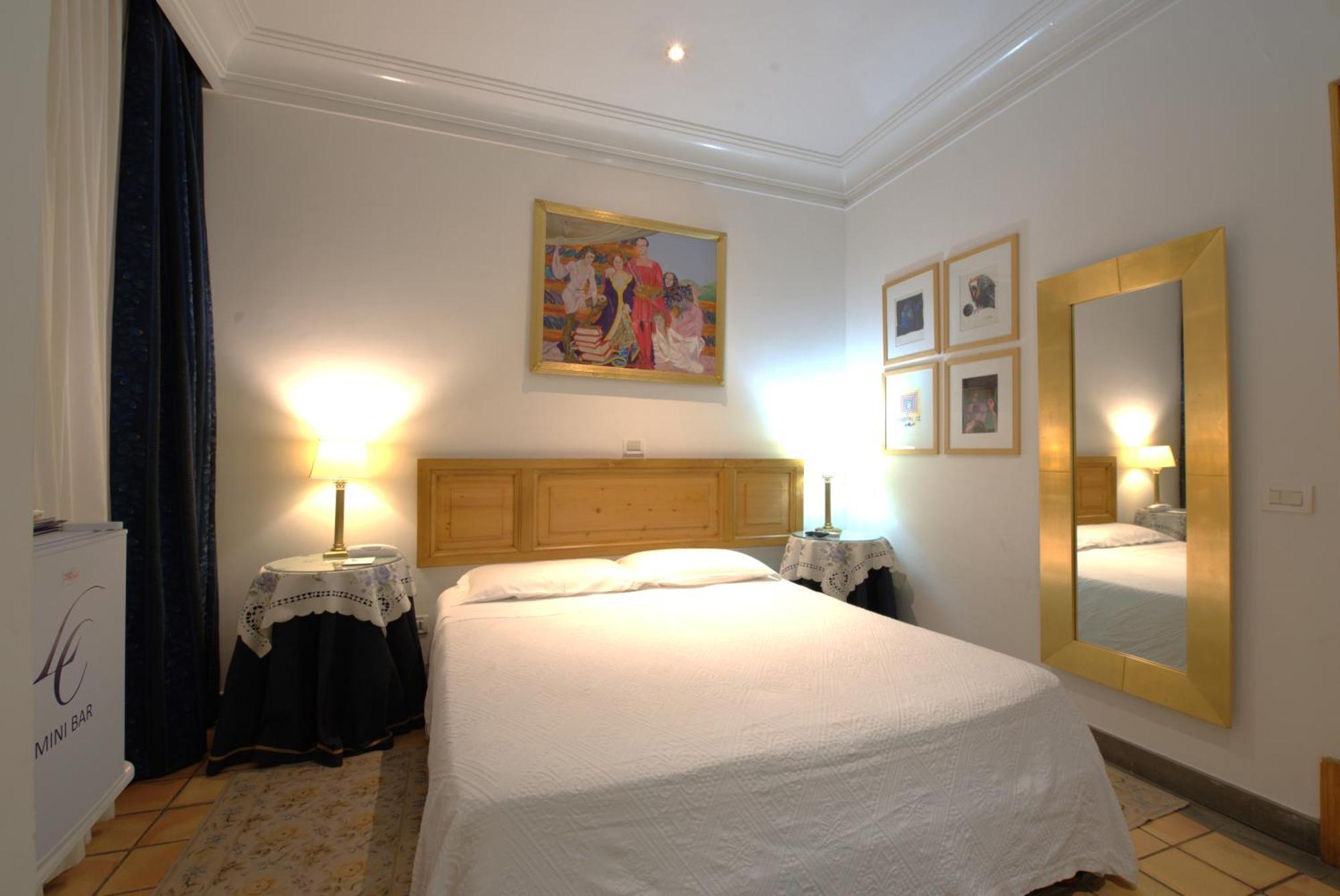 Hotel Locanda Cairoli Рим Экстерьер фото