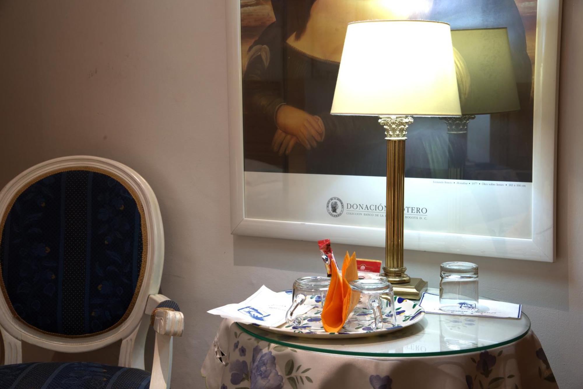Hotel Locanda Cairoli Рим Экстерьер фото