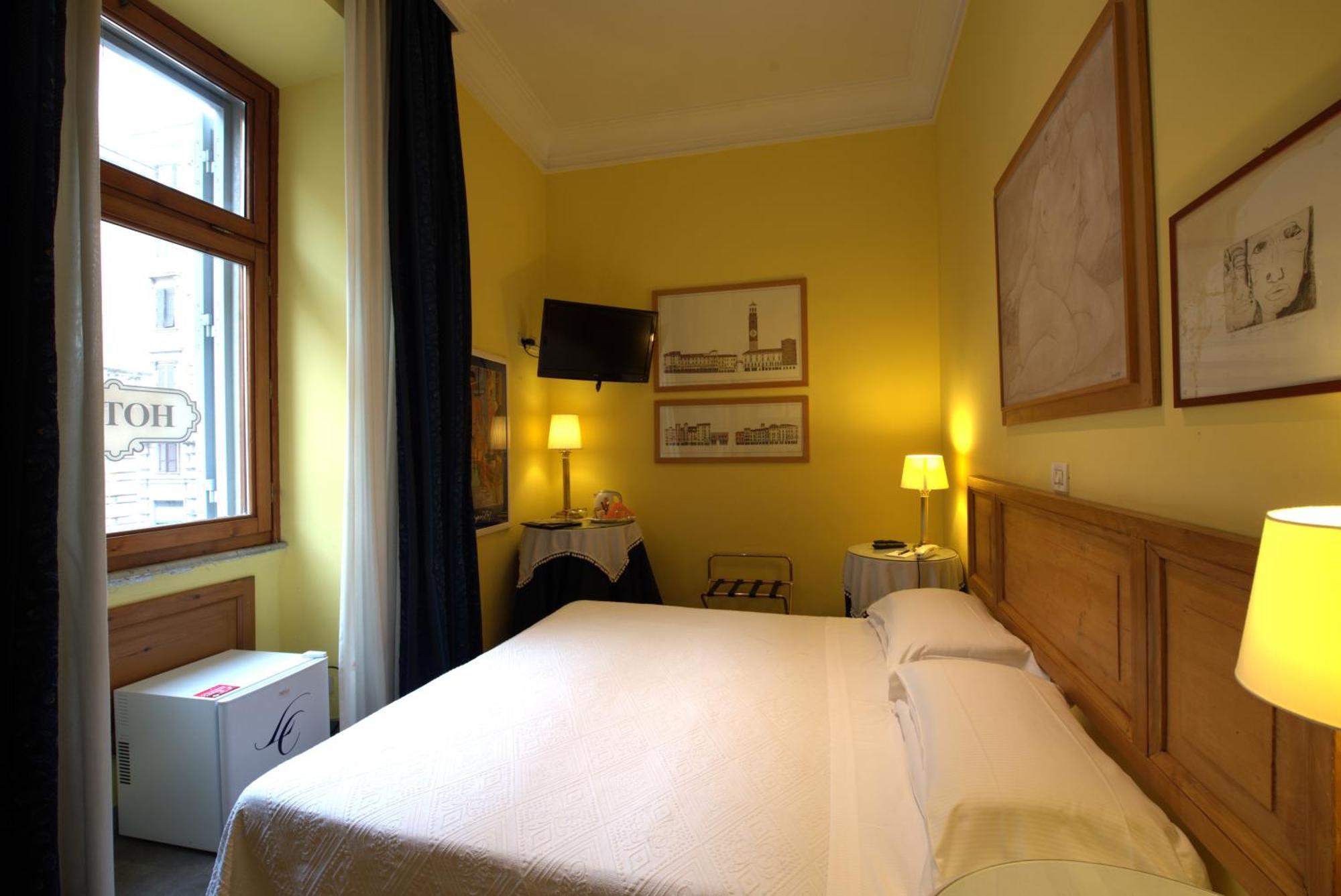 Hotel Locanda Cairoli Рим Экстерьер фото